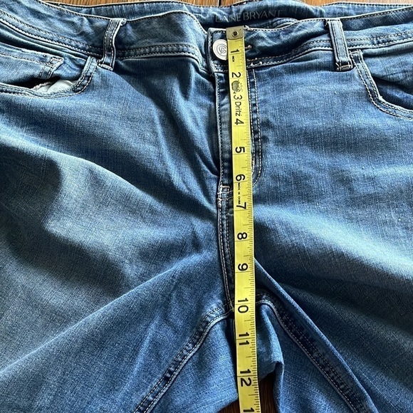 Lane Bryant Genius Fit distressed crop jeans size 18 - Picture 10 of 16